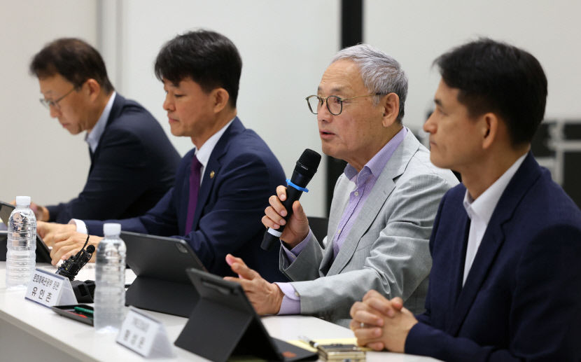 유인촌 문체장관 체육 정책 개혁 적기…종목 협회들 들여다본다