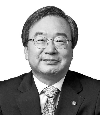 [돌직구 핵직구] 이종찬의 跋扈(발호)