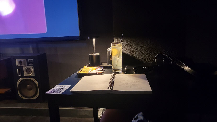 신청곡은 카카오톡, 음료 주문은 QR코드…요즘의 음악감상실 뮤직바