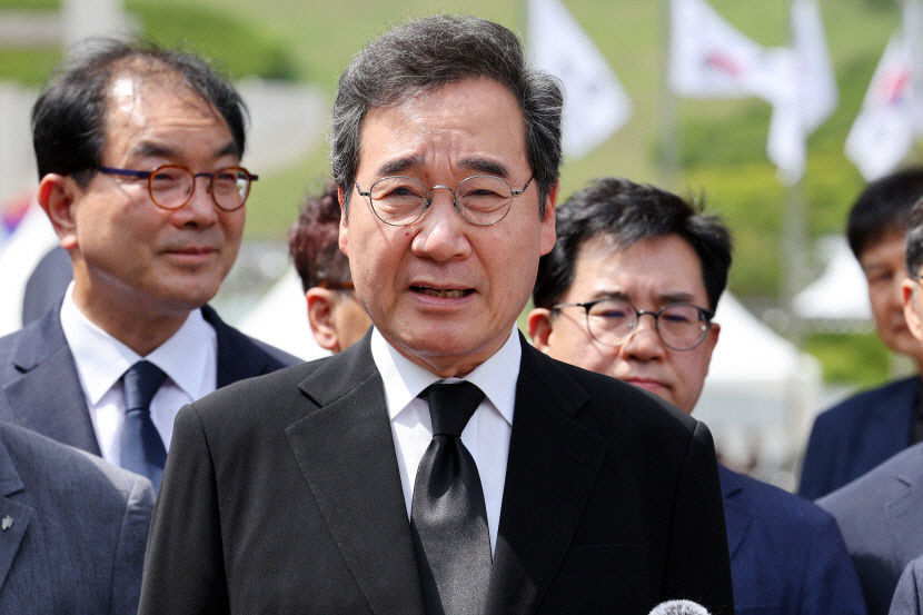이재명 2기 출범에 비명계 덩달아 기지개…김부겸 활동 재개·이낙연 은퇴설 선 긋기