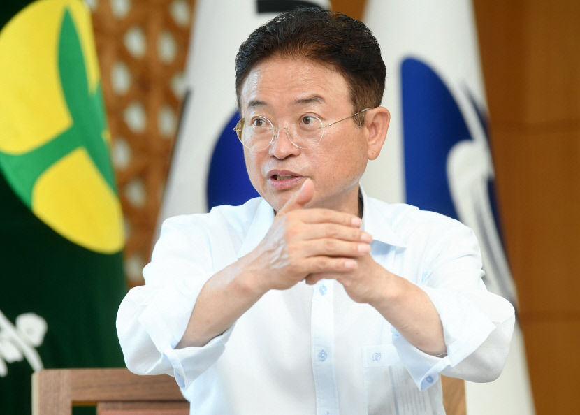 [속보]이철우 행정통합 시·군 권한, 청사 문제 9월말까지 결론 내자 대구시에 역제안