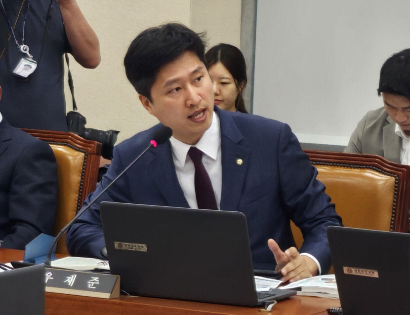 與 우재준 의원, 딥페이크 방지법 발의… 철저한 실태조사 필요