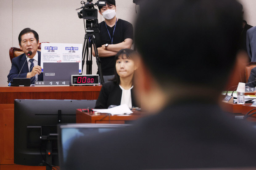 정청래 내가 빌런이면 여러분은 꼬붕…법사위 또 막말 속 파행