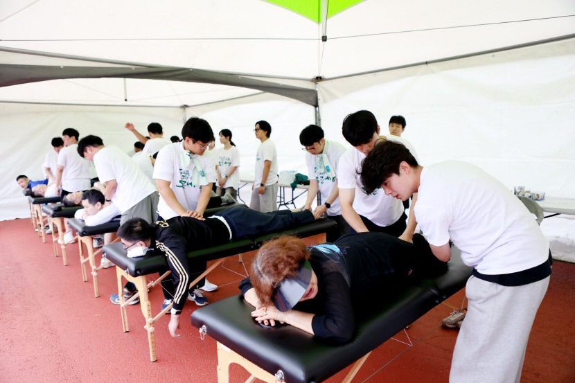 [안동시민 녹색자전거 대행진] 20여개 부스 스포츠체험·건강검진 인기