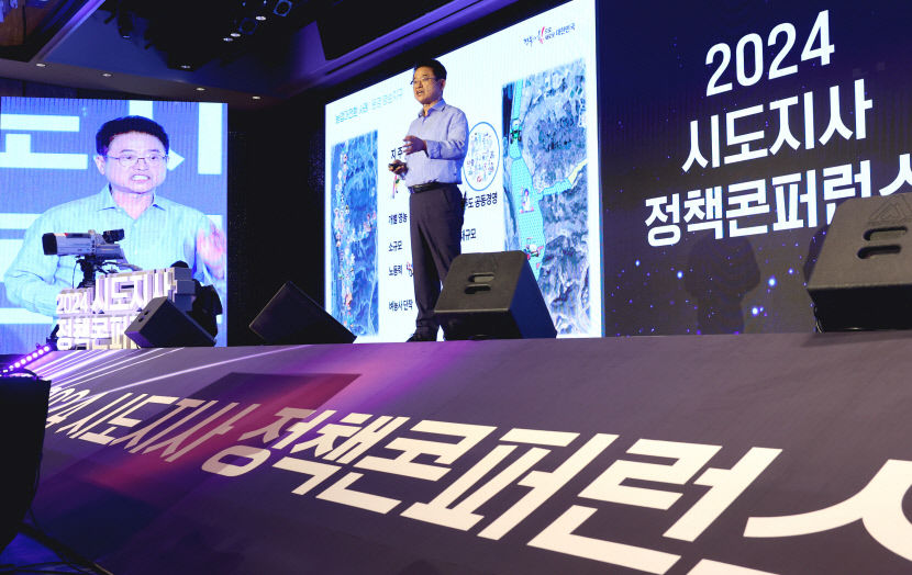 이철우 경북도지사 경북 농업의 근본적인 틀을 바꾸고 있다