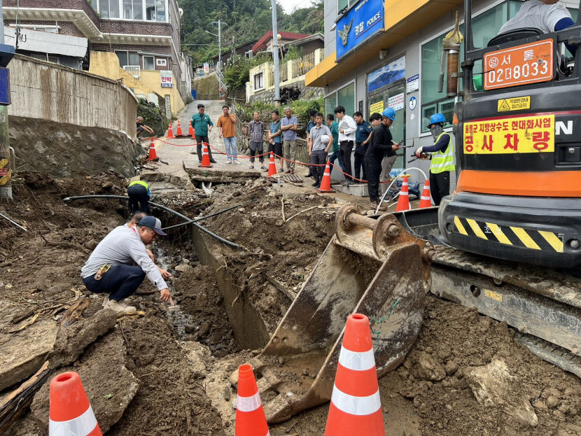 기록적 폭우 피해 울릉, 귀성객 맞이 앞두고 복구 총력전