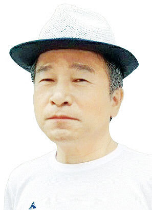 정만진 소설가