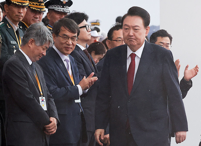 윤석열 대통령, 김건희 여사 특검법·해병대원 특검법·지역화폐법 거부권 행사