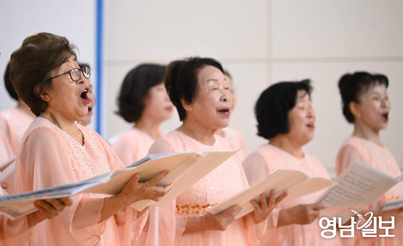 [포토뉴스] 어르신들의 은빛 하모니