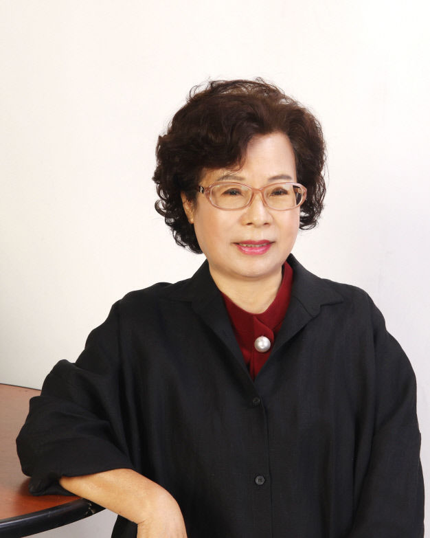 박기옥 수필가와 회원들이 함께하는 小珍 클래스 북 토크