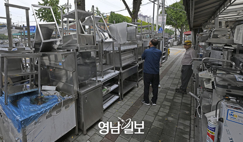 [포토뉴스] 폐업 100만명 시대…쌓여가는 중고품