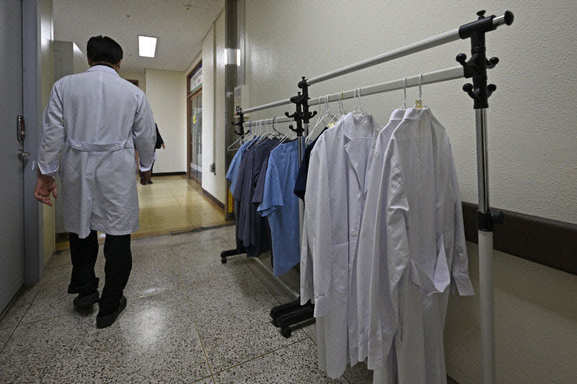대교협 내년 의대정원 변동 없어…2026년 정원은 합의 반영