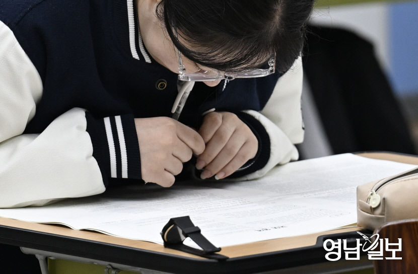 [포토뉴스]수능 30일 앞두고 치러진 전국연합학력평가