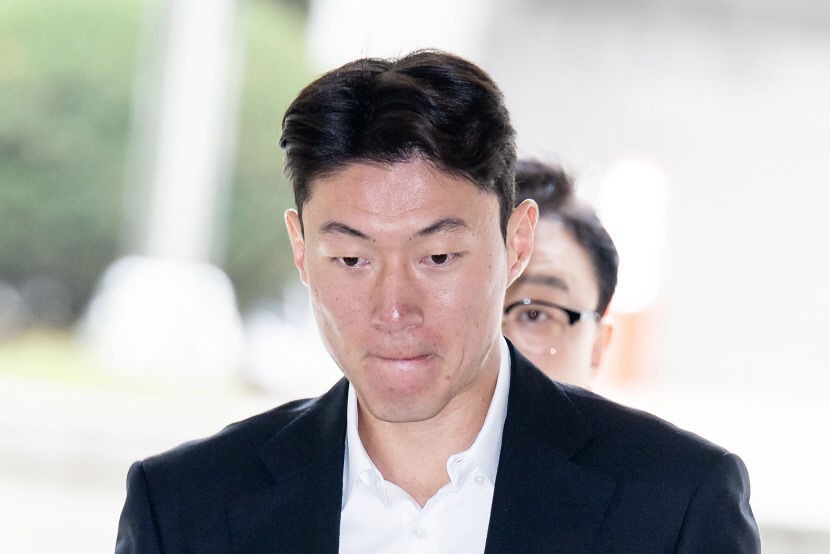 황의조, 불법촬영혐의 모두 인정…검찰, 4년 구형