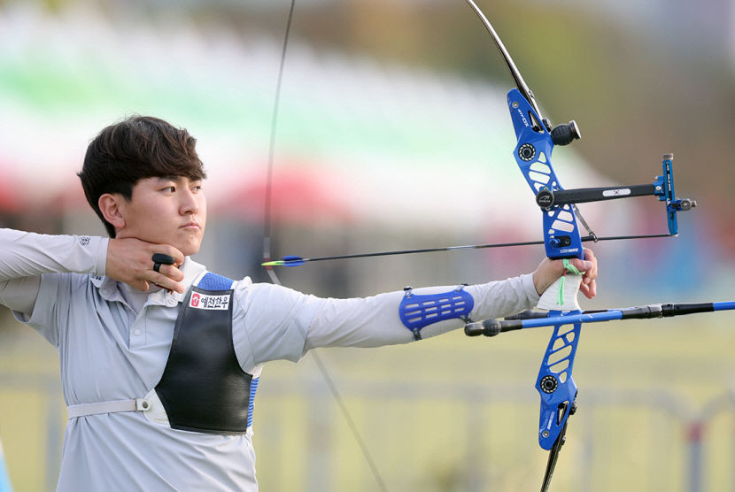 김제덕, 전국체전 금빛 명중…3년 만에 개인전 우승 뿌듯