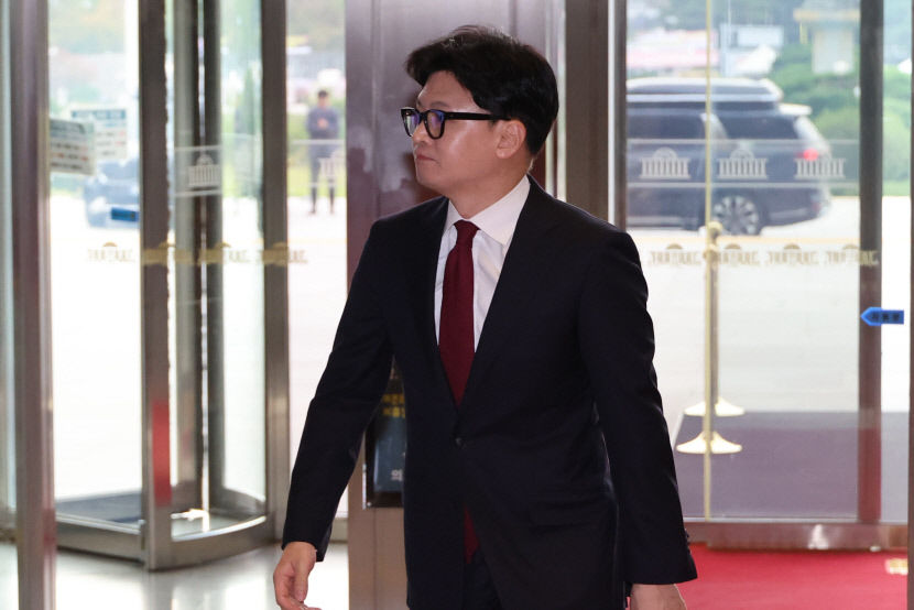 국민의힘 한동훈 대표 김건희 여사, 대선 공약대로 대외활동 중단해야