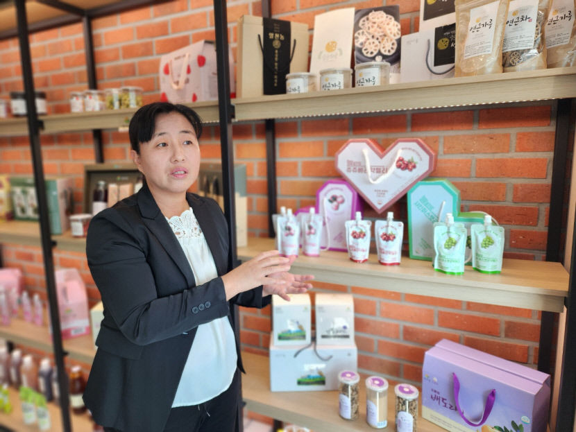판로 막막할 때 체계적 도움받아…안정 정착 밑거름