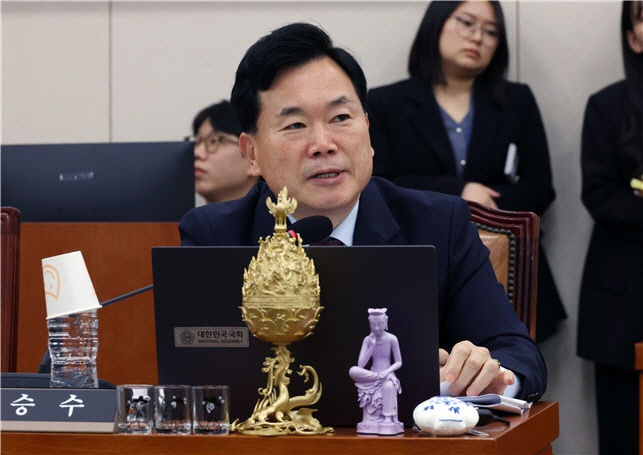 김승수