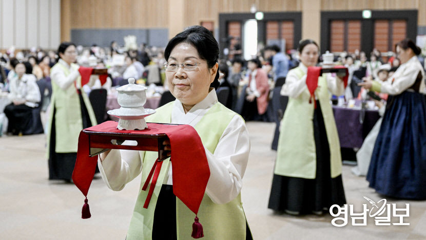 [포토뉴스] 찻잔 속에 깃든 역사, 진다례