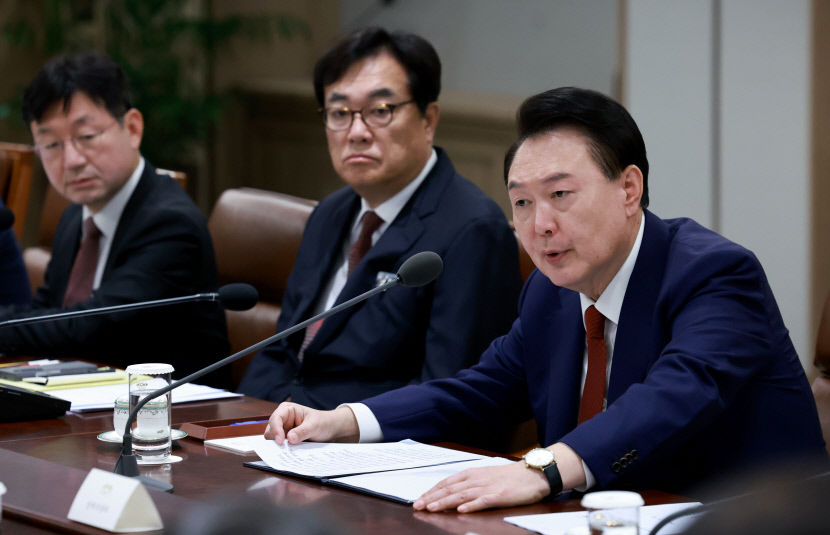 트럼프 2기 대비 나선 윤석열정부…금융·통상·산업 회의체 즉시 가동