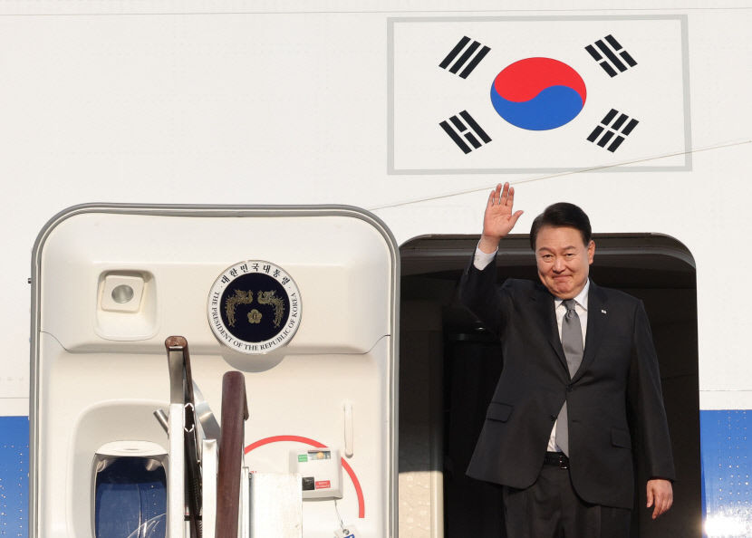 尹, 14~21일 APEC·G20 정상회의 참석…트럼프와 회동도 추진