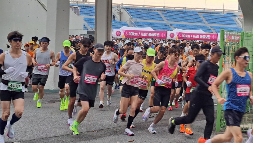 [포토뉴스] 상주곶감마라톤대회 6천700여 명 참가