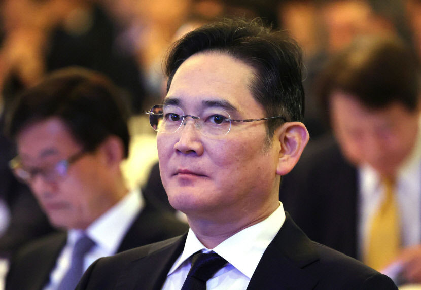 자사주 매입 나선 삼성전자…중장기 주가 부양엔 실적 필요