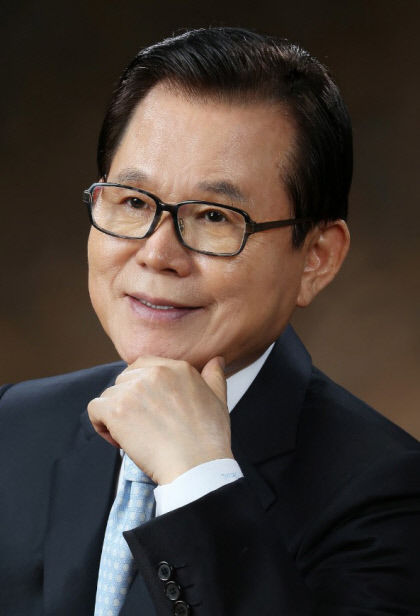 박철언 전 체육청소년부장관, 윤동주 문학상 시 부문 수상