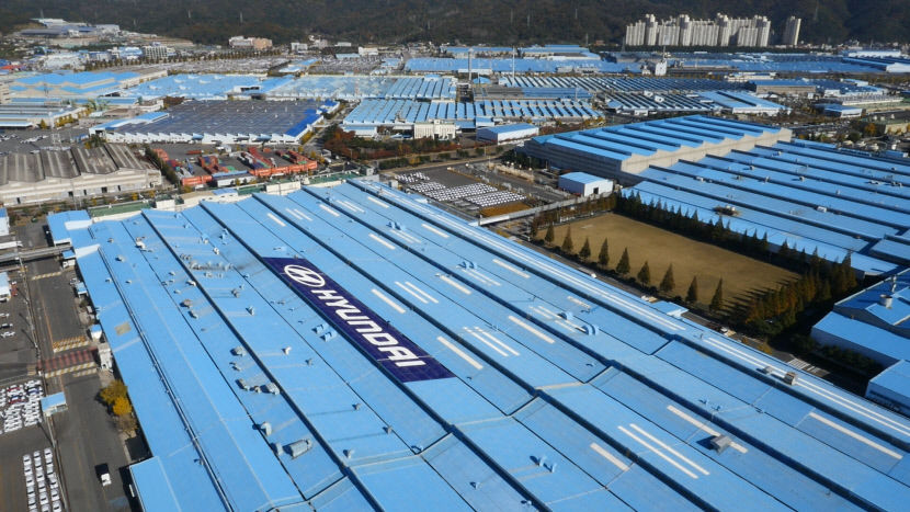 [속보] 현대차 울산공장서 차량 테스트 중 질식사고…연구원 3명 사망