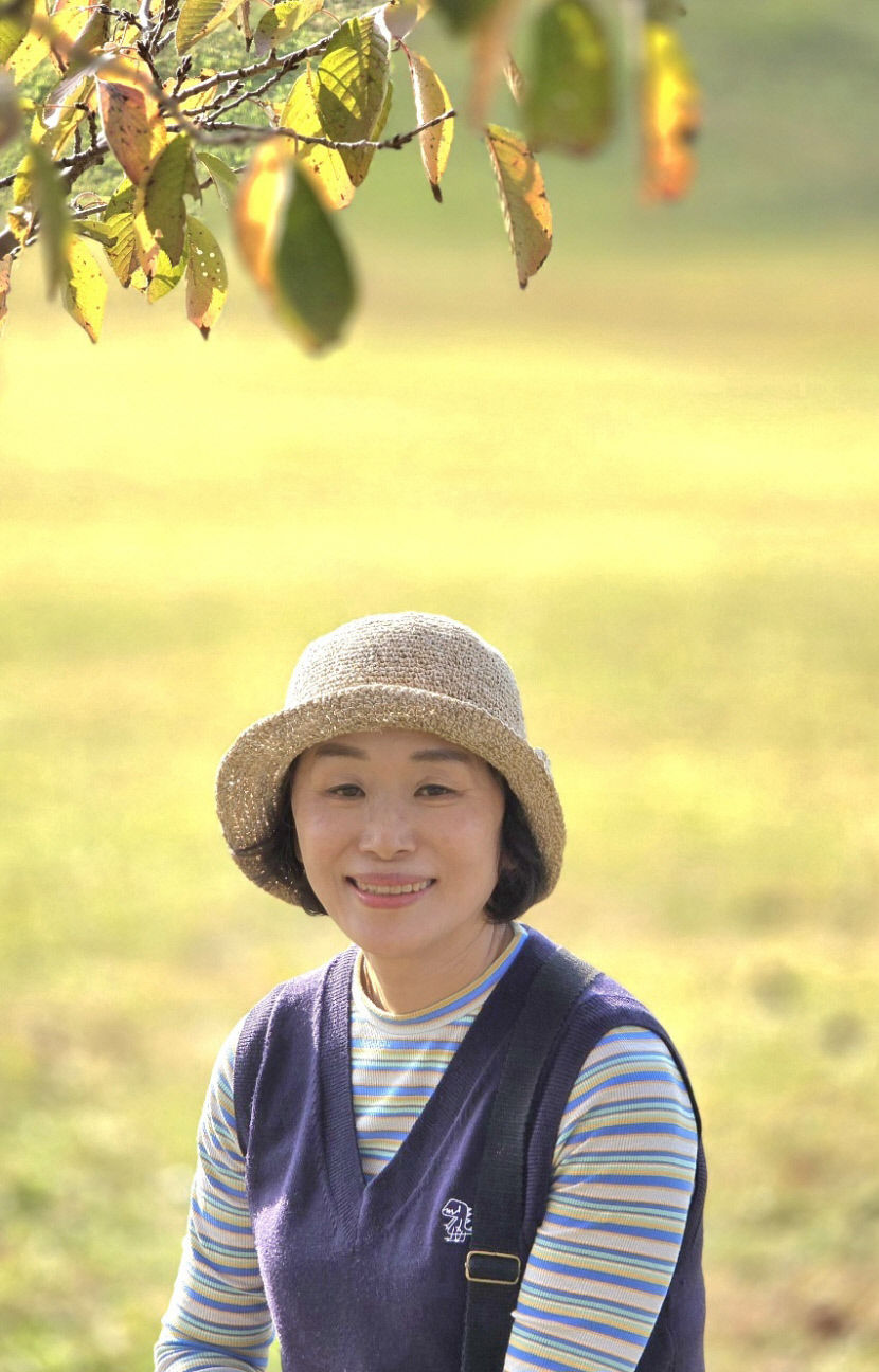 장혜랑 시인의 시집 인동 장씨 내간, 김영희 수필가의 수필집 셈법 대구문학상 수상