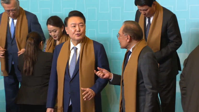 내년 APEC이 경주 아닌 광주?…말레이 총리 언급에 바로 잡은 윤대통령