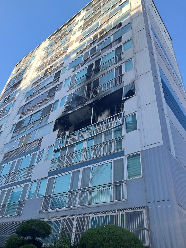 포항 아파트 화재로 16명 사상