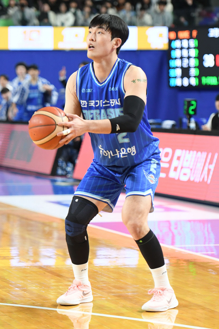 가스공사 소노에 85-63 승…2라운드 시작 후 연승 달려