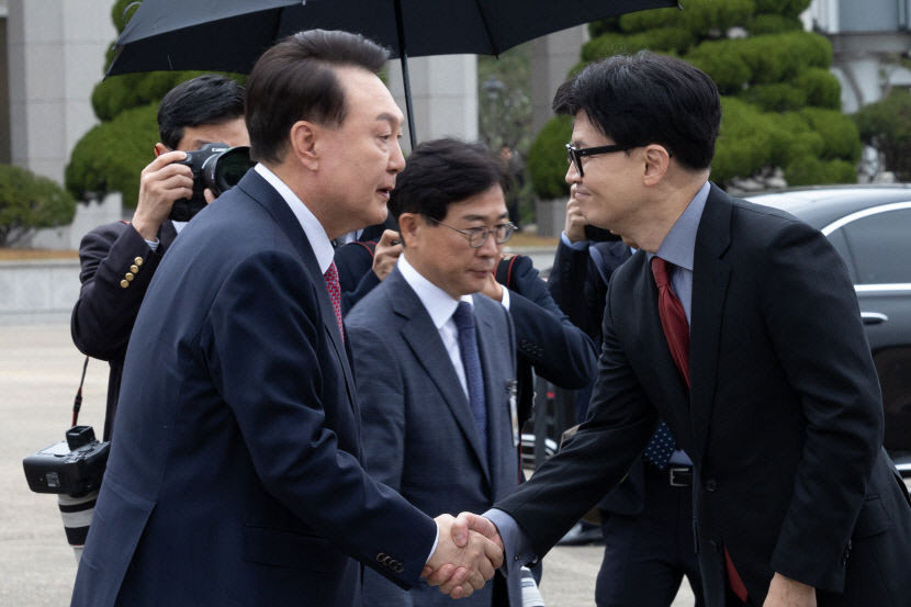 한동훈 비상계엄 선포는 잘못된 것…막겠다 (종합)