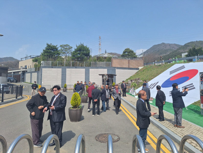 대구 공직사회 ‘몸 낮추기’… 박근혜 전 대통령 사저 달성군 더 민감