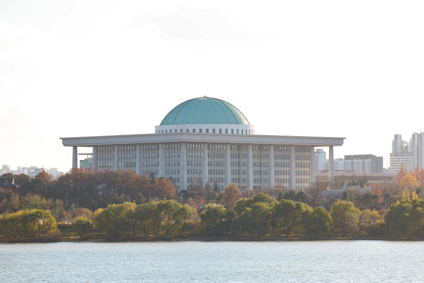 제2계엄 불안에 국회의장 모든 것 걸고 막아낼 것…尹 국회 방문도 유보 요청
