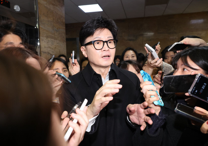 [속보] 한동훈 尹독대 후 직무정지 판단 뒤집을 만한 말 못 들어