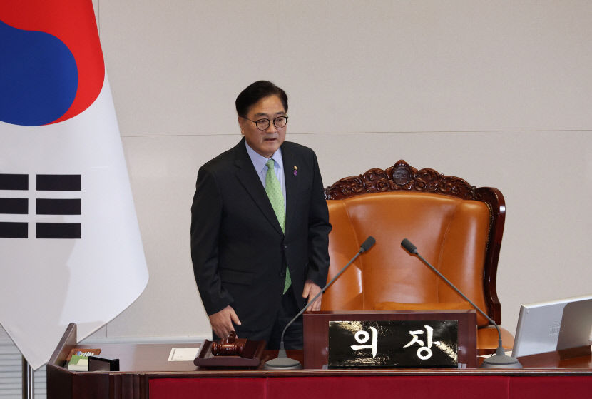 尹 탄핵안, 8일 0시 48분까지 표결 가능…與 5표 더 나올까