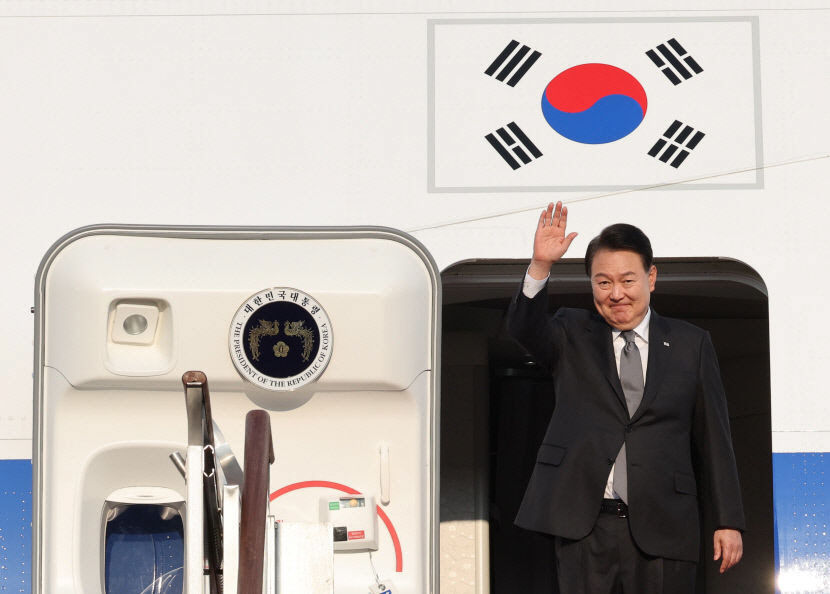공군 1호기 이륙 소동…경호처 윤 대통령 탑승 안 해