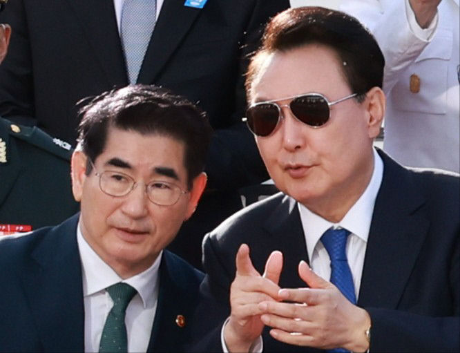 김용현 구속…檢 칼끝, 내란 수괴  윤석열 정조준