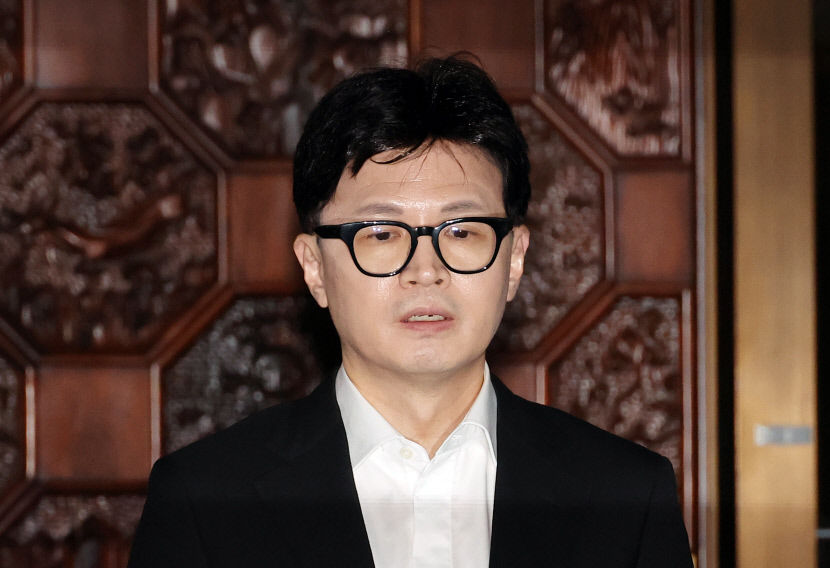 한동훈 사퇴설 솔솔 비대위 급물살… 차기 당 대표 두고 설왕설래