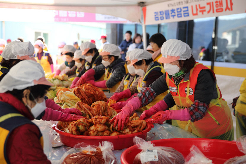 한국나눔연맹, 올해도 김장김치 담가 맛있는 나눔…대구경북 5000가구에 3만포기 전달