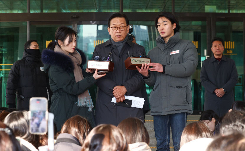 내란 아냐…직접 끌어내라 한적 없다…40년 지기 통해 당당한 입장 밝힌 尹