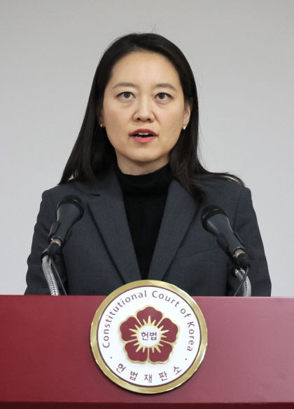 헌재, 27일 尹 탄핵심판 첫 변론기일 예정대로…尹측 여전히 무응답