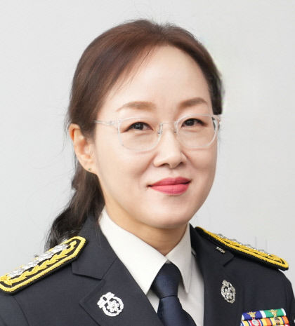 대구 출신 최초 여성 소방정 탄생