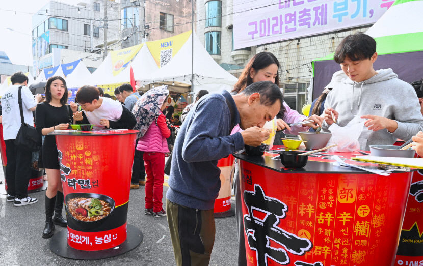 김밥천국 김천, 농심라면 구미, 대구 떡볶이…입맛 맞춘 콘텐츠로 대박
