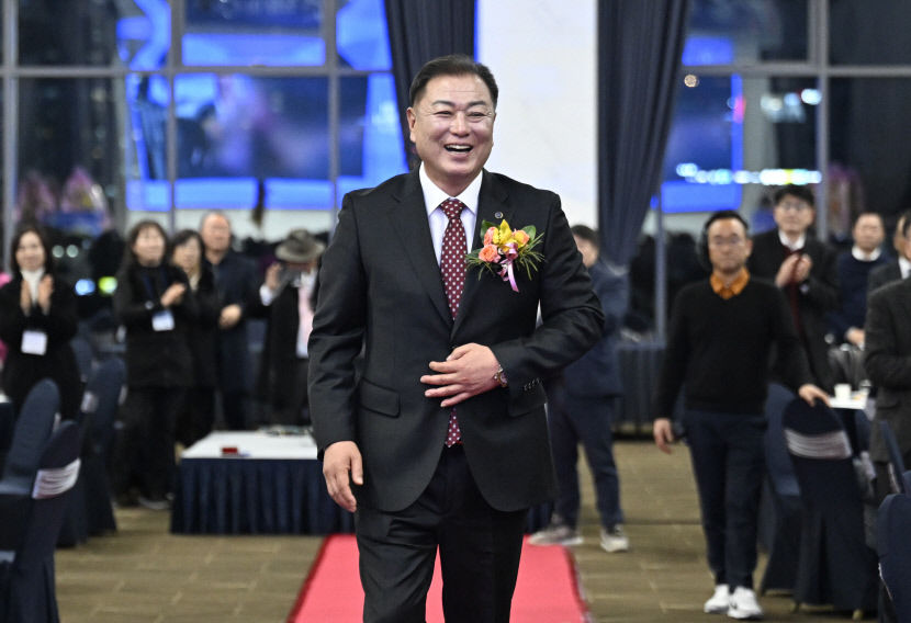 김부연 영남일보 CEO아카데미 신임 총동창회장 함께 고민하고 더 나은 방향으로 나아가겠다