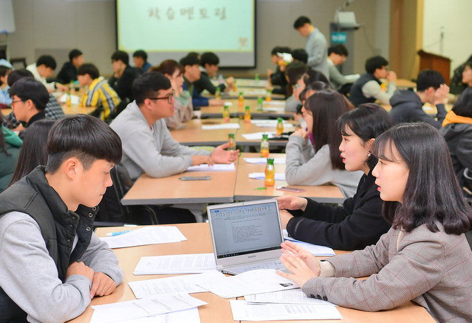 희망인재 프로젝트 언론과 지역사회가 청소년들 꿈을 응원