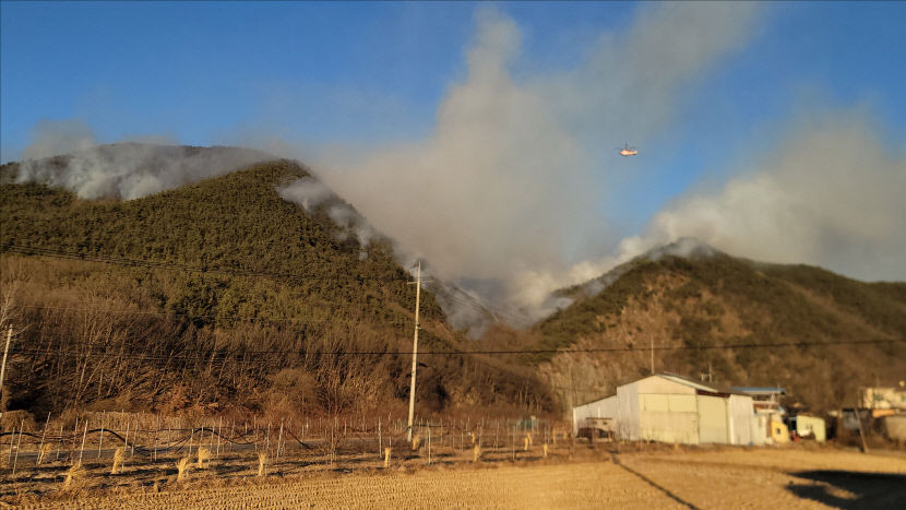 [속보] 홍준표 시장 군위 산불 총력 대응 긴급 지시