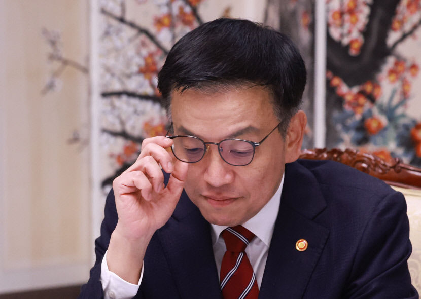 최상목도 탄핵하나… 민주당 최 대행 맹비난